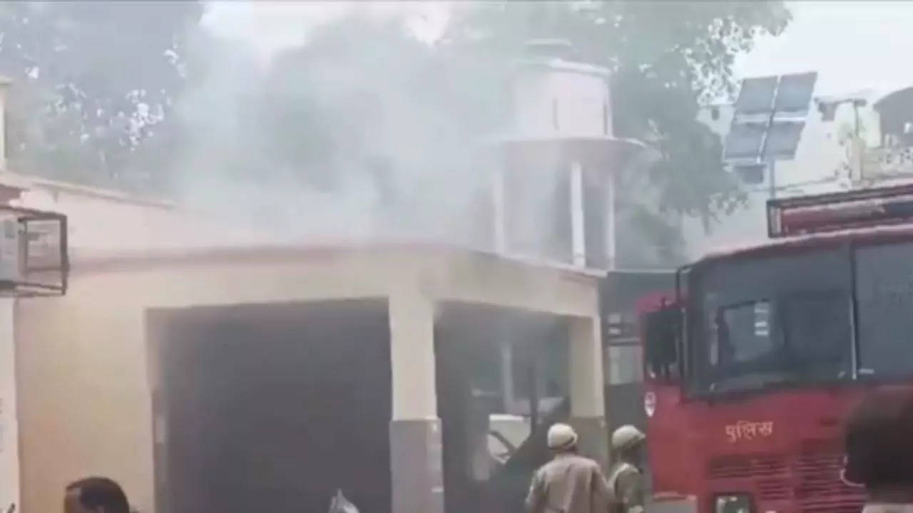 Fire breaks out at Government Hospital in UP Moradabad