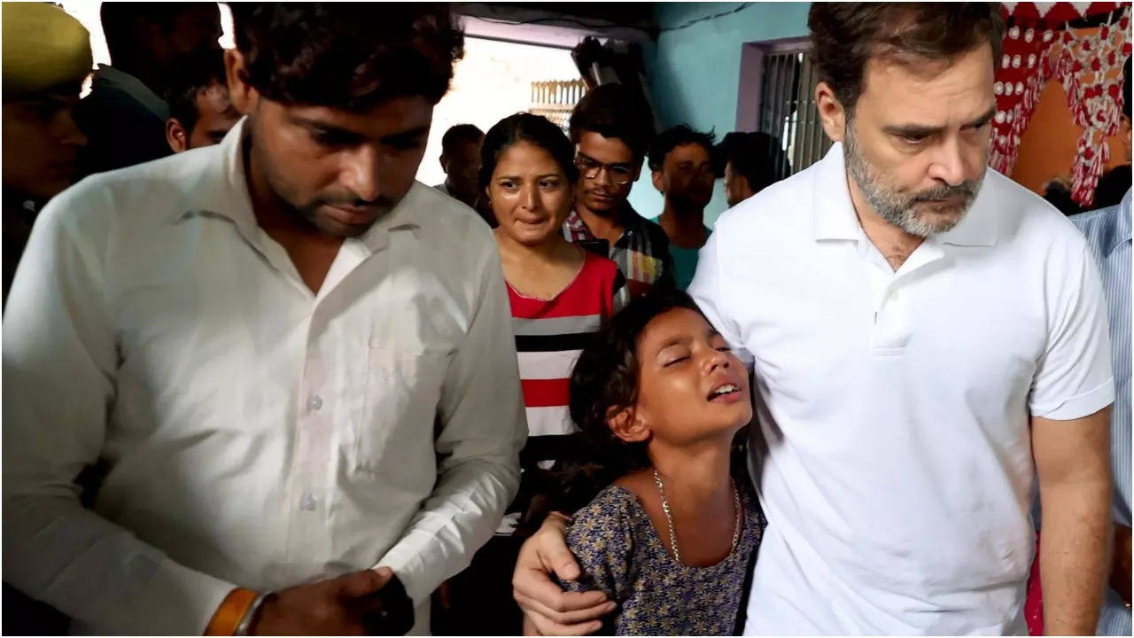 Rahul Gandhi met Hathras stampede Victims