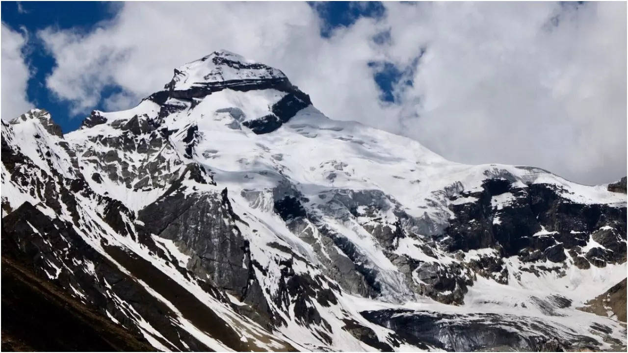 Adi Kailash road closed