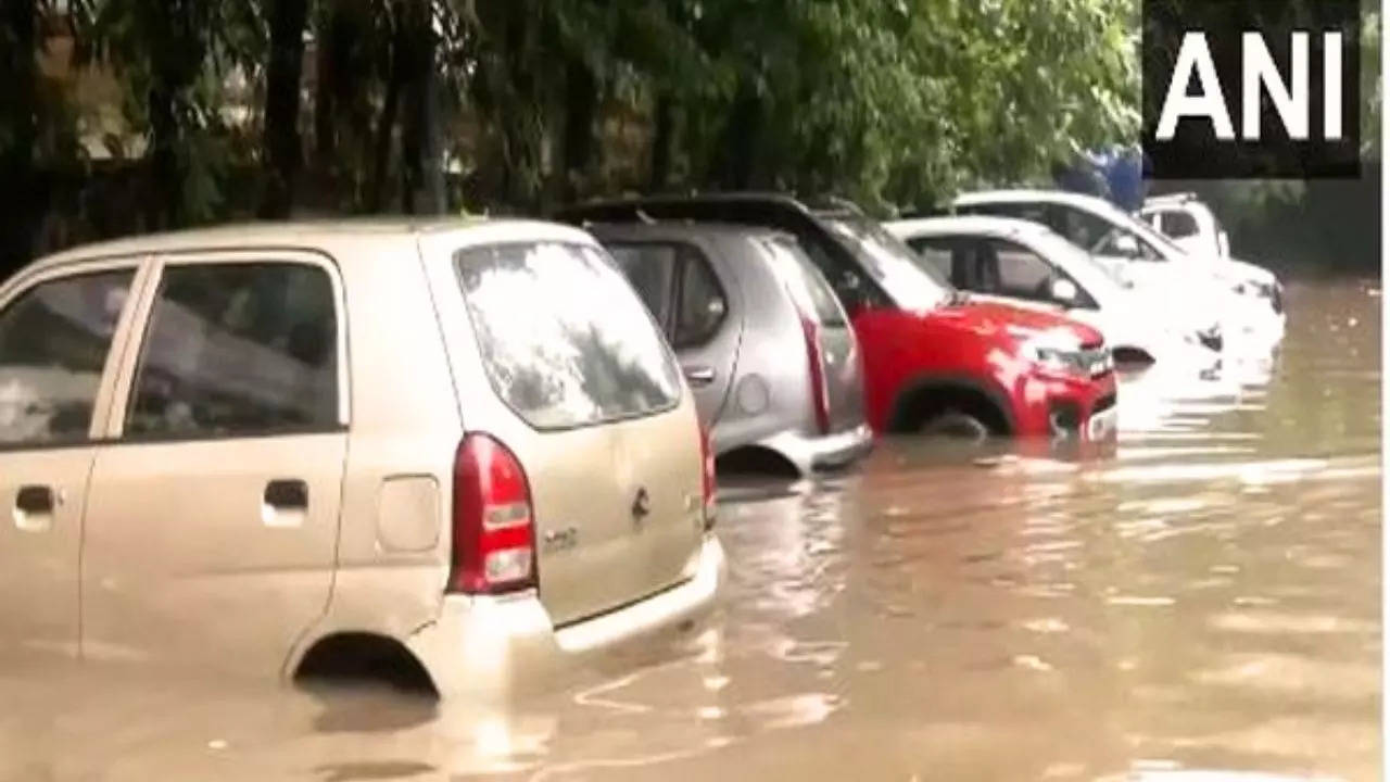 Train service affected in Mumbai