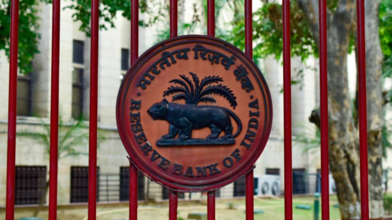 rbi Cancels NBFC license