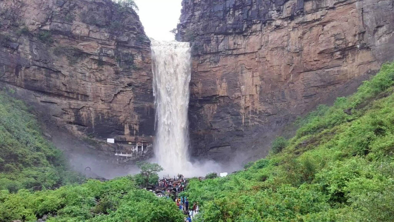 Maa Tutla Bhawani fall