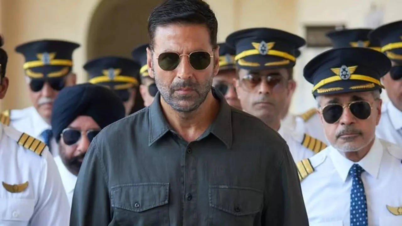 Akshay Kumar Defends him self after Sarfira Release