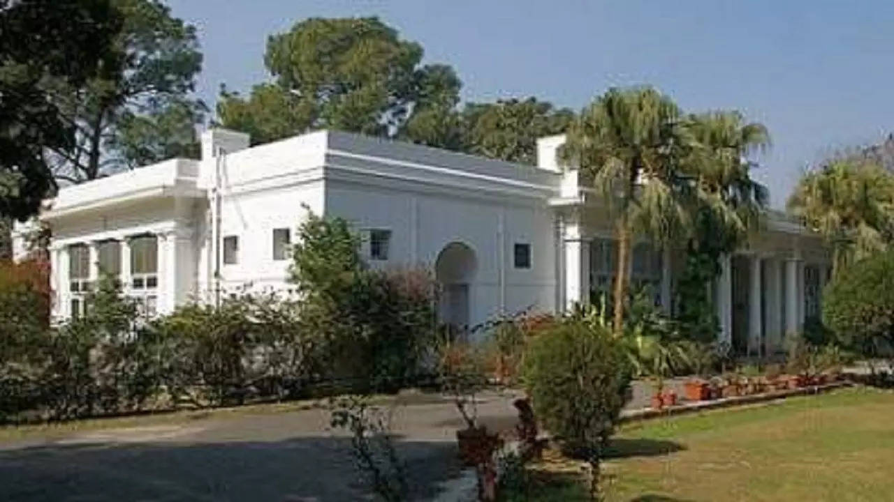 govt bungalow delhi