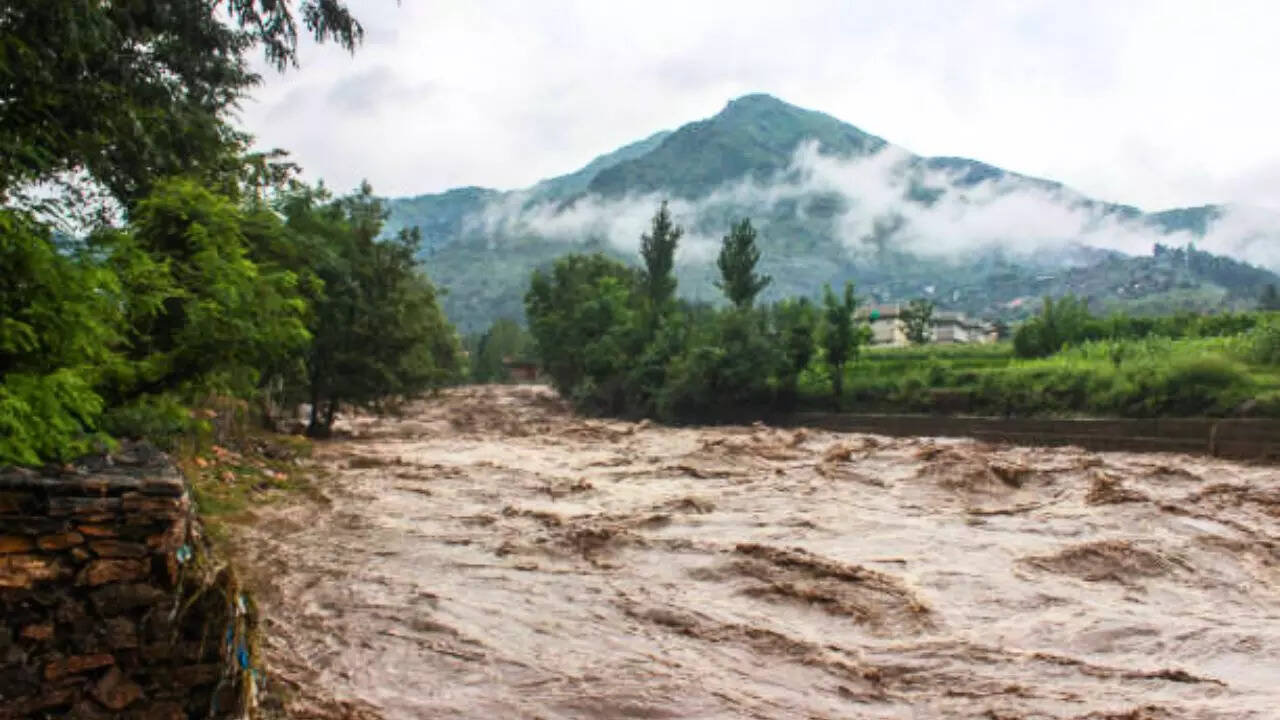 flood in pahad