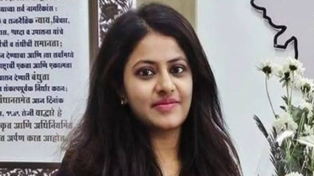 IAS Pooja Khedkar