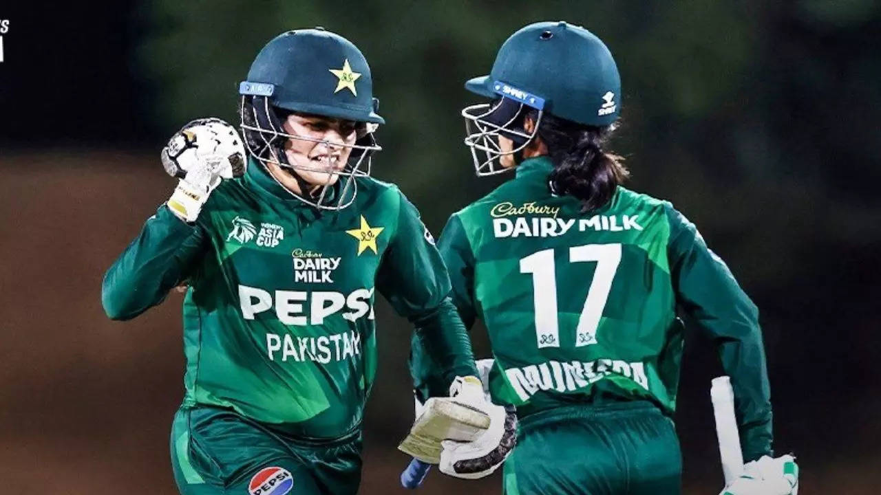 Pakistan, Pakistan vs Nepal, Pakistan beats Nepal, Pakistan beats Nepal by 9 wickets, Womens Asia Cup 2024, Womens Asia Cup 2024 Updates, Womens Asia Cup 2024 News, Cricket News in Hindi, Cricket News Hindi, Sports News in Hindi,