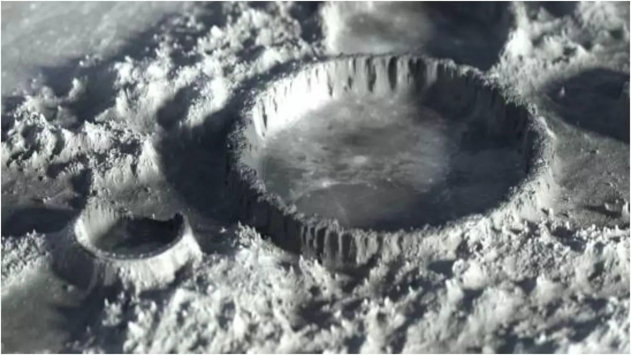 Water in lunar soil