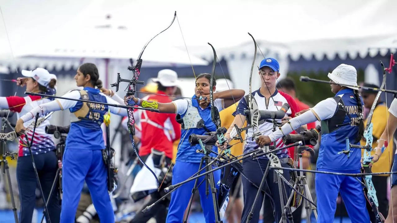 Women's Archary Team