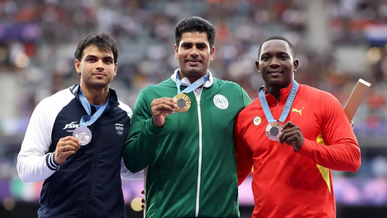 Arshad Nadeem, Arshad Nadeem Gold Medal, Arshad Nadeem Gold Medalist, Arshad Nadeem Grand Welcome, Arshad Nadeem News, Arshad Nadeem Updates, Arshad Nadeem Records, Arshad Nadeem Olympic Records, Arshad Nadeem Records Updates, Paris Olympics, Paris Olympics, Paris Olympics 2024 News, Paris Olympics 2024 Updates, Paris Olympics, Olympics 2024,