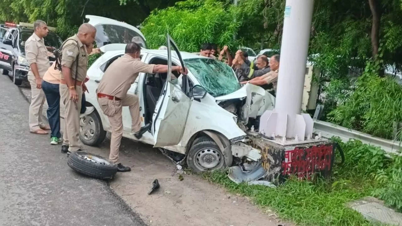 Noida Accident