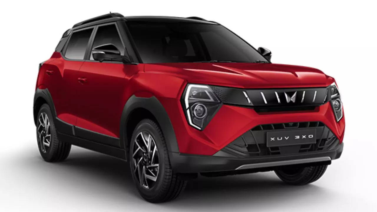 Mahindra XUV 3X0 Electric Spotted Testing