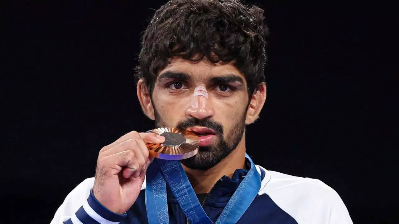 Aman Sehrawat, Aman Sehrawat Statement, Aman Sehrawat Reaction, Aman Sehrawat News, Aman Sehrawat Olympics Medal, Aman Sehrawat Updates, Aman Sehrawat ne kya kaha, bronze medal, Paris Olympics 2024, Paris Olympics 2024 News, Paris Olympics 2024 Updates, Paris Olympics, Olympics 2024, Olympics news,