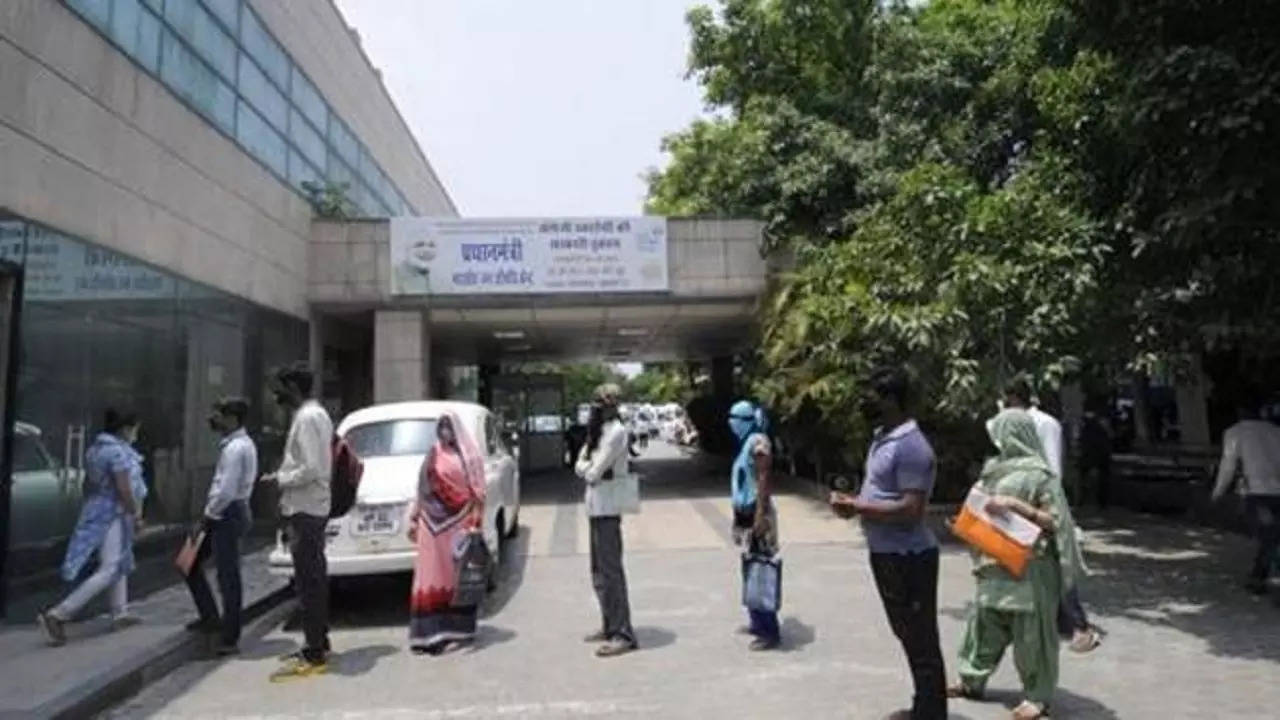 Noida hospital