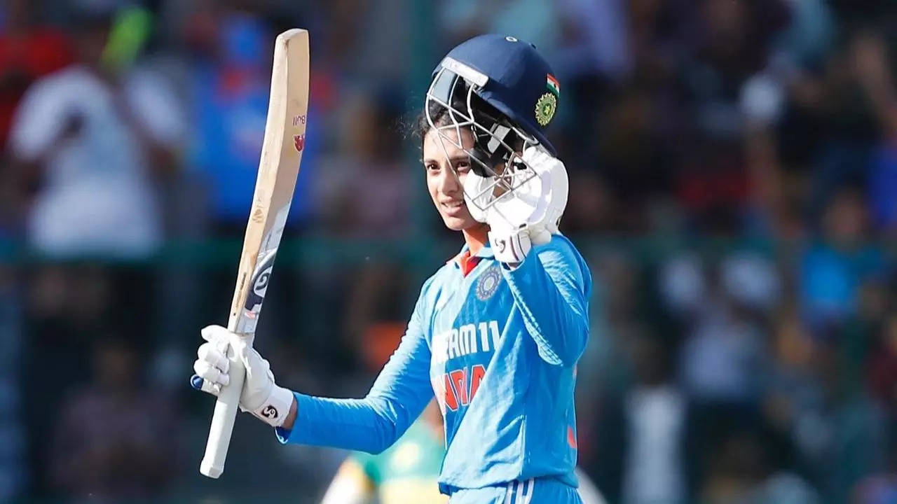 Smriti Mandhana, Smriti Mandhana News Team, Smriti Mandhana Records, Smriti Mandhana Updates, Smriti Mandhana in WBBL, Smriti Mandhana News Team Adelaide Strikers, Adelaide Strikers, Adelaide Strikers Squads, Smriti Mandhana joins Adelaide Strikers, Smriti Mandhana joins WBBL, Womens Big Bash League 2024, Womens Big Bash League 2024 Updates, Cricket News Hindi, Cricket News In Hindi,  Sports News in Hindi,