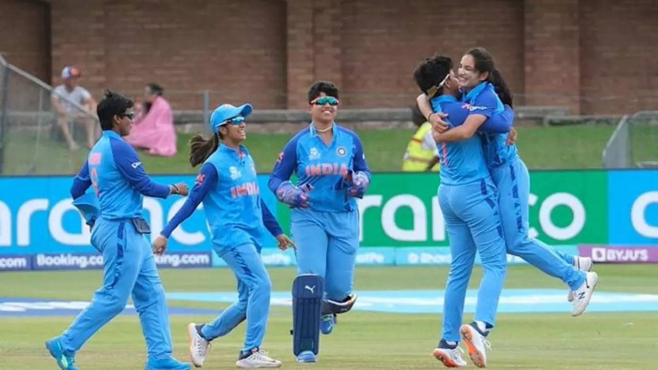 Indian womens team, Indian womens Squads, Harmanopreet Kaur, Smriti Mandhan, Womens T20 World Cup 2024, Shafali Verma, Deepti Sharma, Jemimah Rodrigues, Richa Ghosh, Womens T20 World Cup 2024, Womens T20 World Cup 2024 Schedule, Womens T20 World Cup 2024 Date, Womens T20 World Cup 2024 Match Date, Womens T20 World Cup 2024 Timing, India, Pakistan, IND Womens vs PAK Womens, INDW vs PAKW, Harmanpreet Kaur,