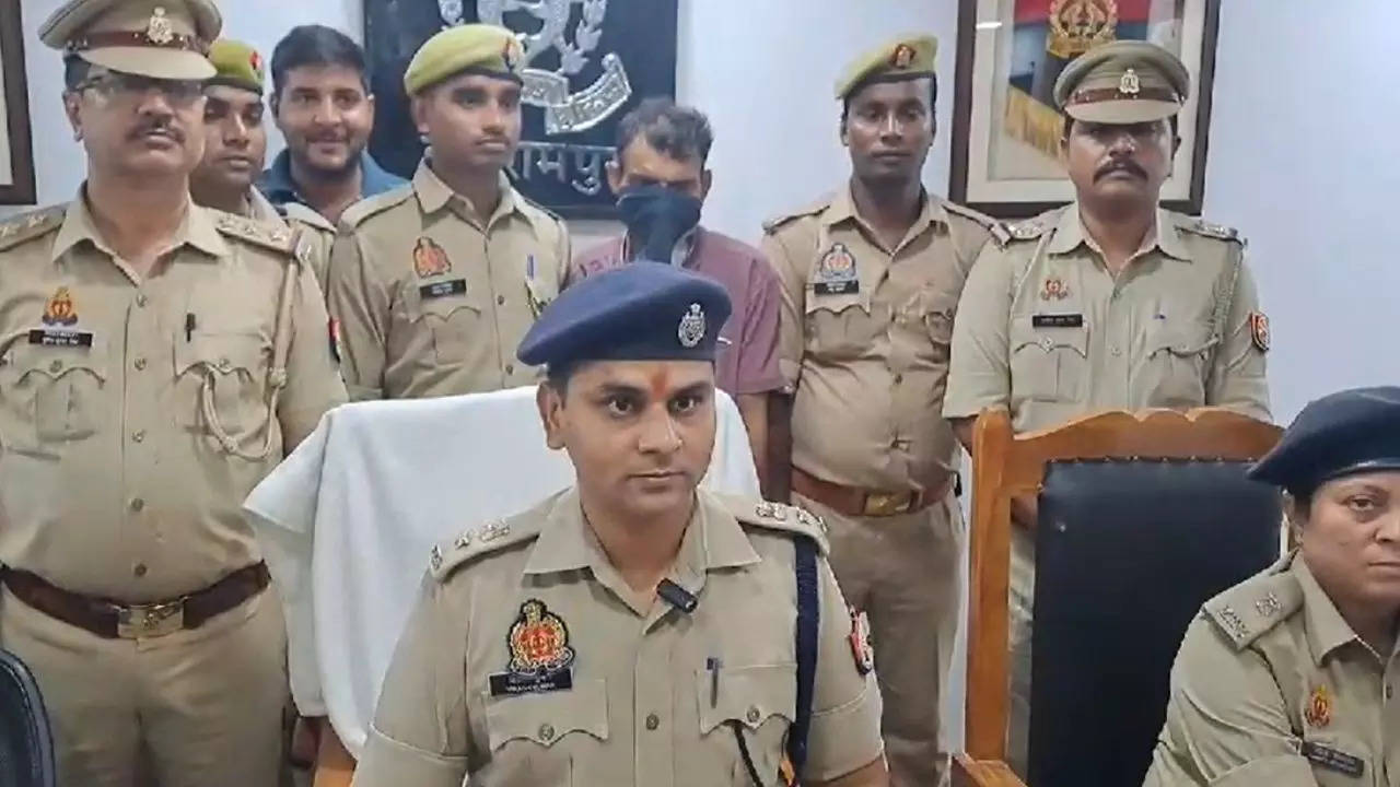 पत्नी की हत्या कर टुकड़ों में काटा शव, अयोध्या से बलरामपुर तक फेंके हिस्से, हॉलीवुड फिल्म से मिला आइडिया; आरोपी गिरफ्तार