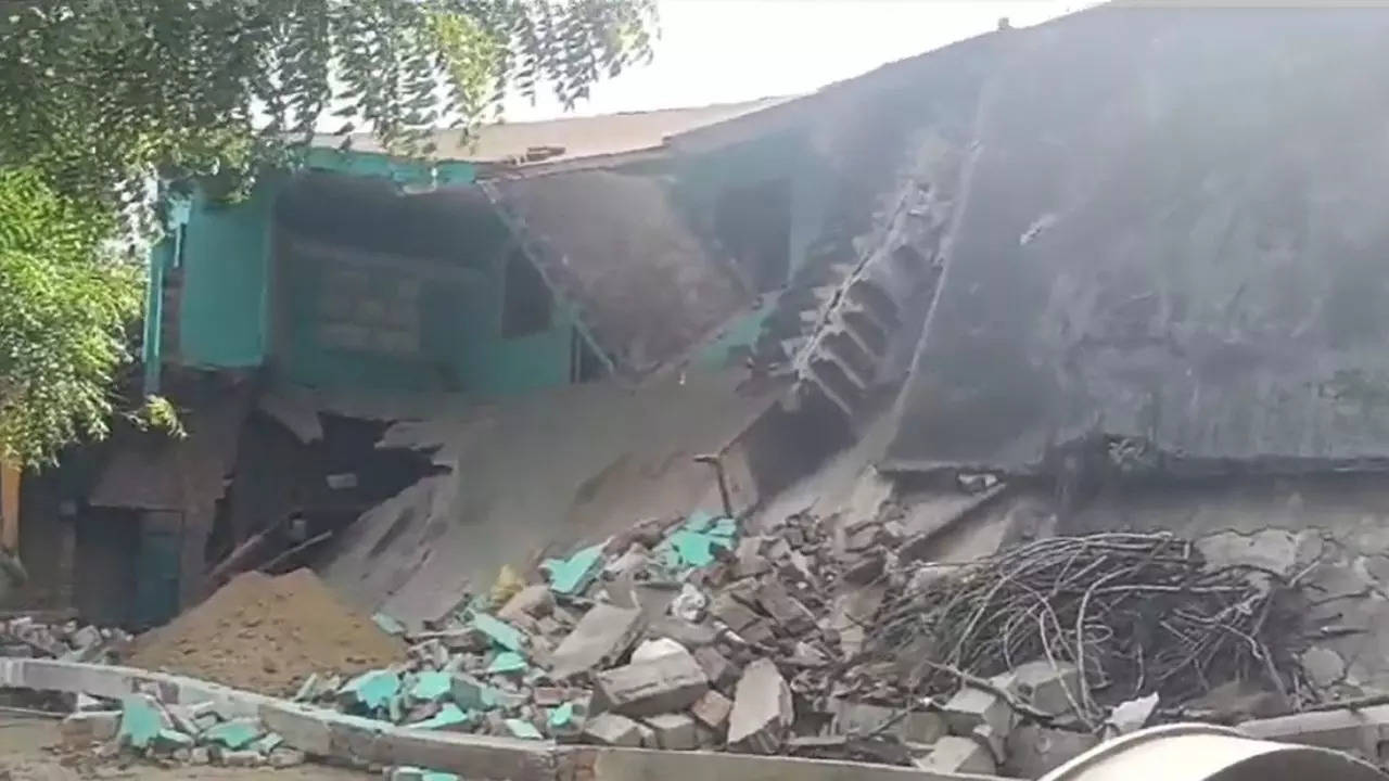 Mainpuri House Collapse