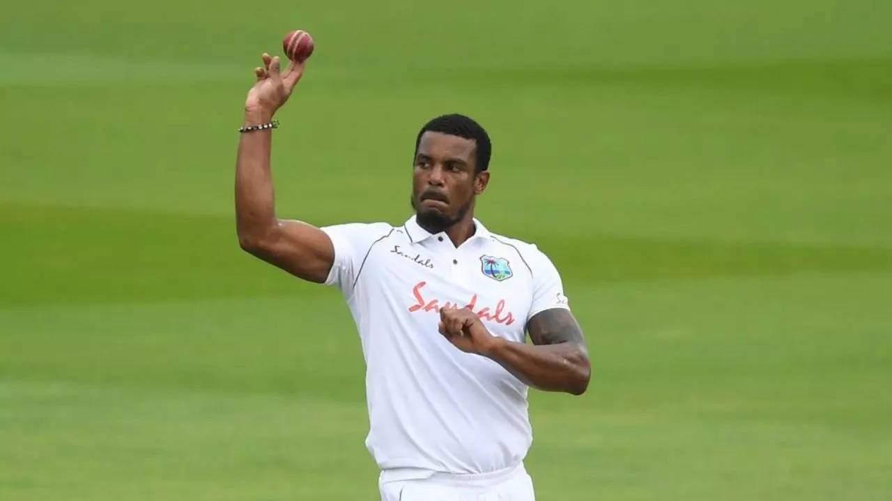 Shannon Gabriel, Shannon Gabriel Retirement, Shannon Gabriel Records, Shannon Gabriel News, Shannon Gabriel Updates, Shannon Gabriel Retires, Shannon Gabriel retires from international cricket, West Indies fast bowler Shannon Gabriel, fast bowler Shannon Gabriel, Cricket News Hindi, Cricket News in Hindi, Sports News in Hindi,