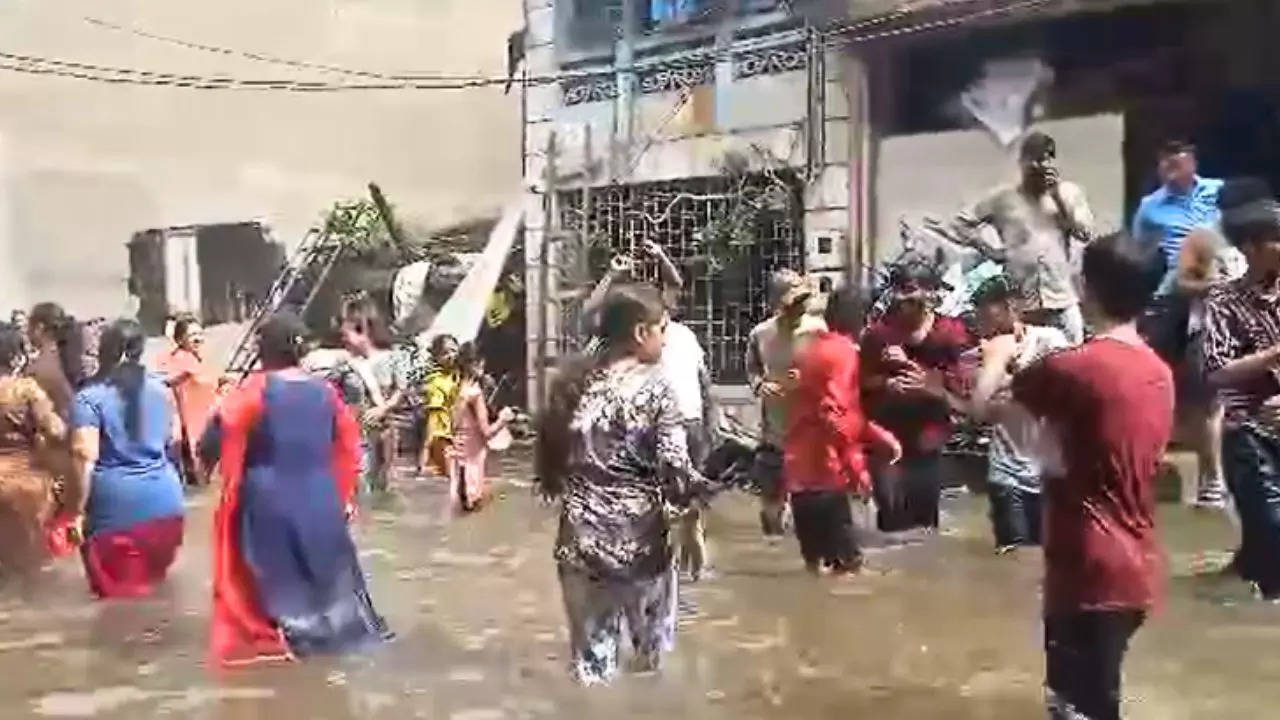 People performed Garba Raas amidst flood waters in Vadodara See Video Here