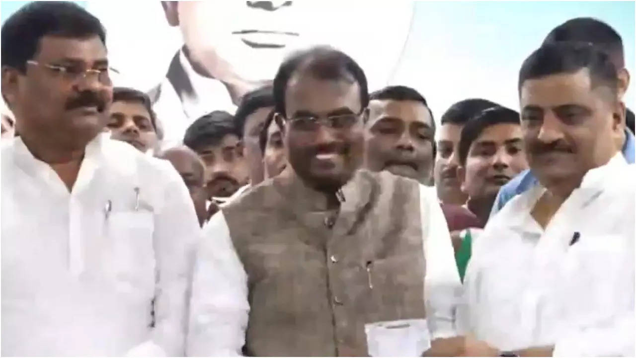 Shyam Rajak joins JDU