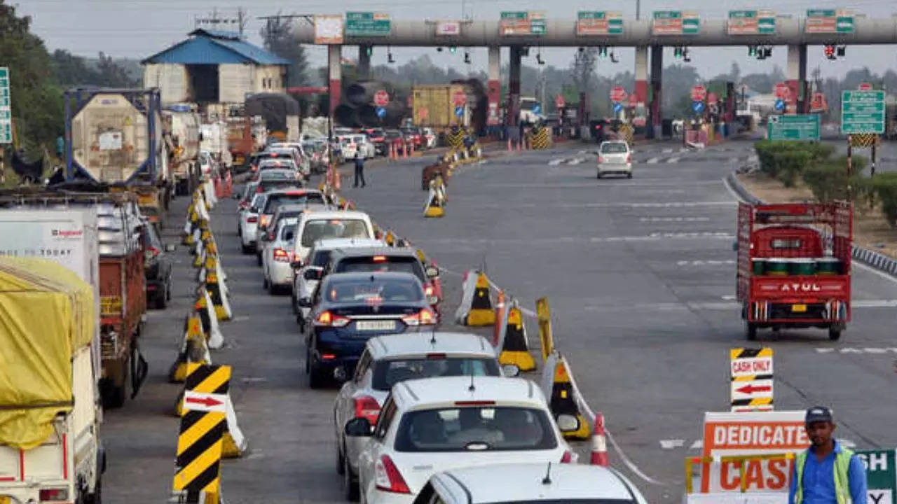 Toll Plaza Monitoring