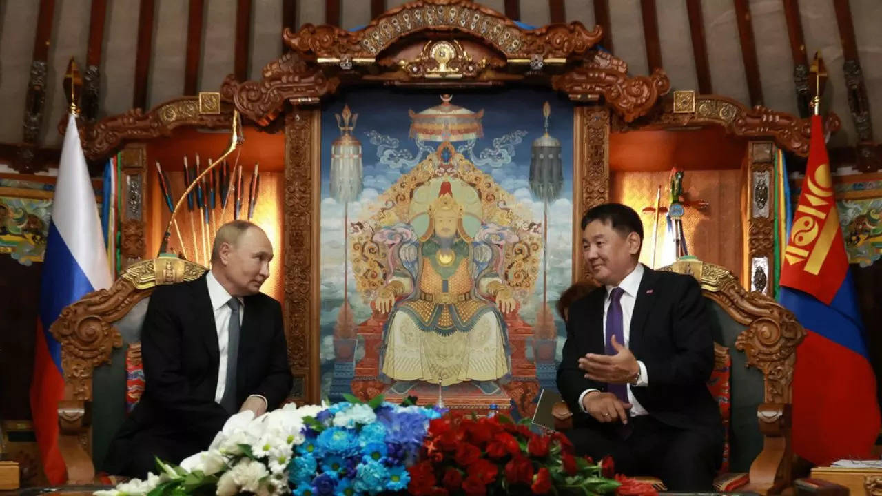 russian president vladimir putin visits mongolia despite international arrest warrant