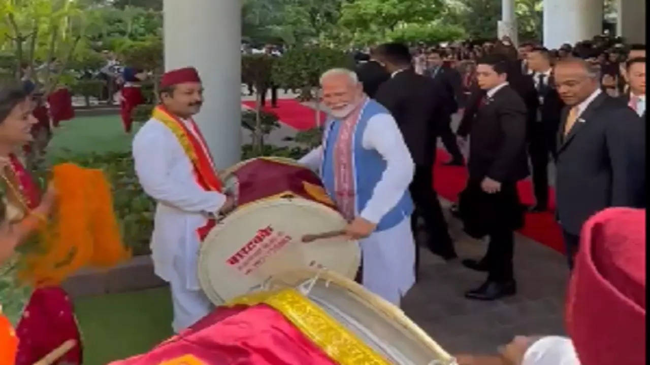 PM Modi in Singapore