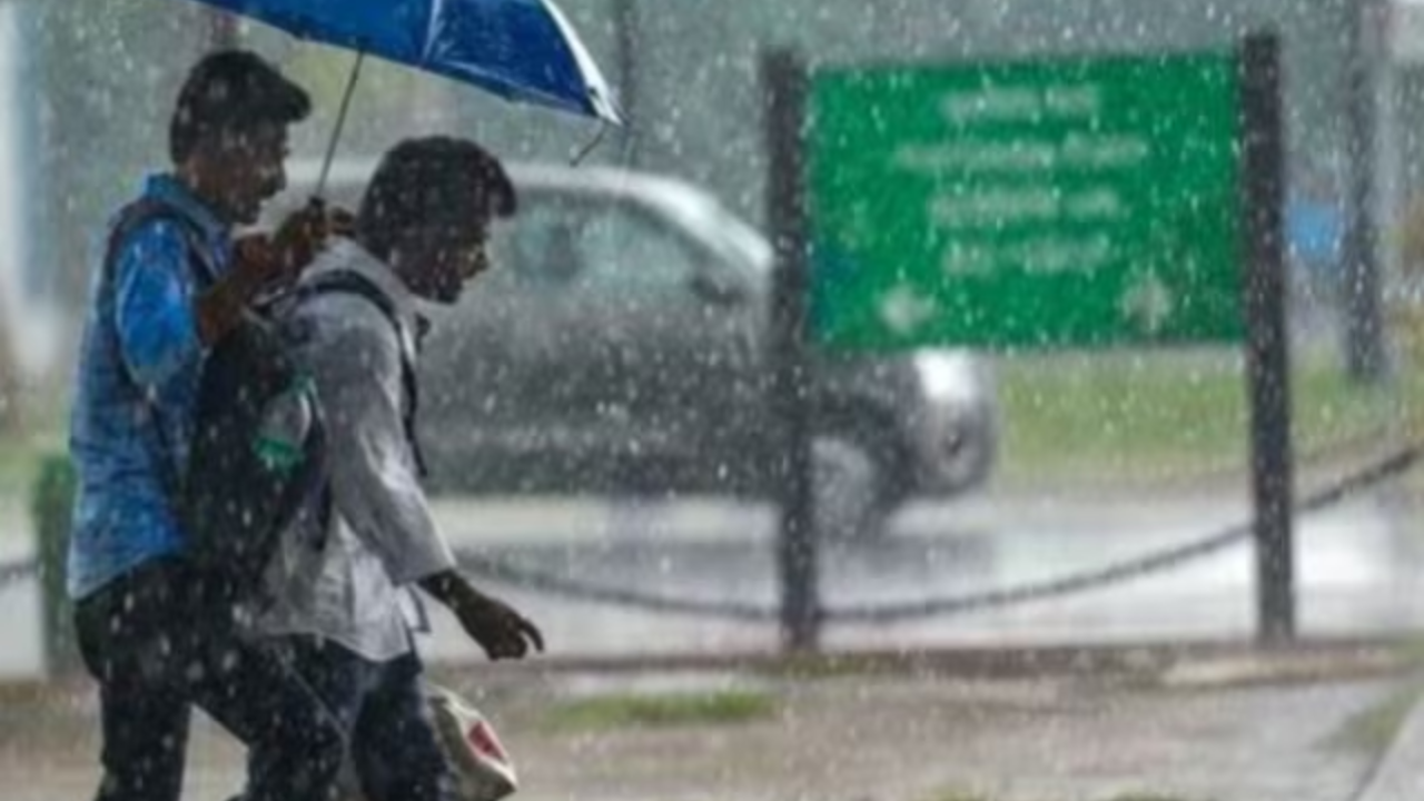 delhi may have very heavy rainfall this weekend, imd alert for uttarakhand, up, mp, rajasthan