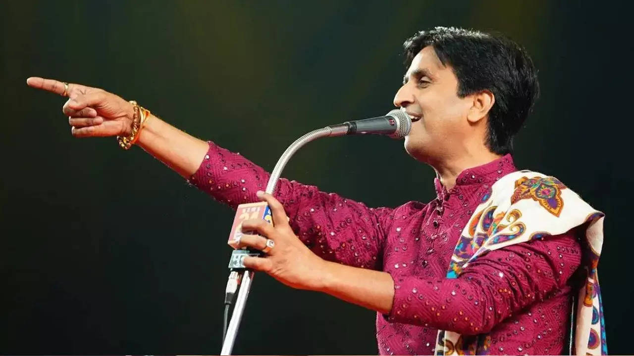 Kumar Vishwas Hindi Diwas Poems