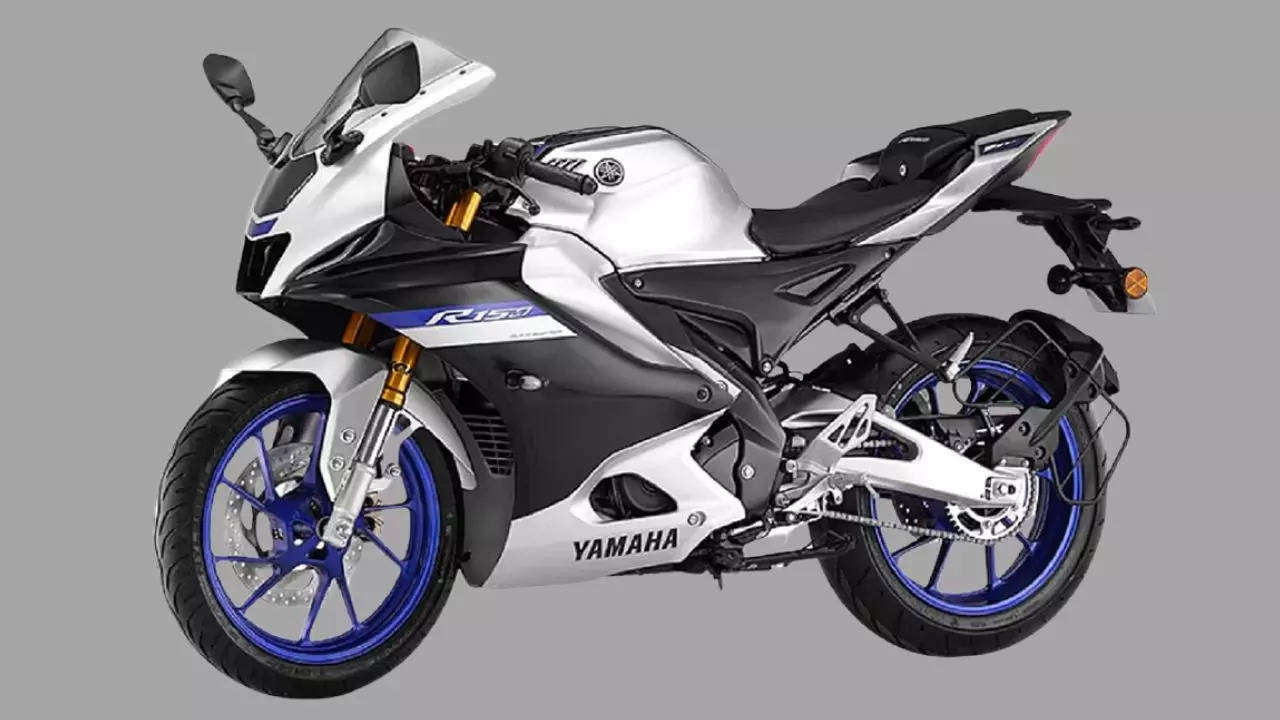 Yamaha R15M Carbon Fiber Edition