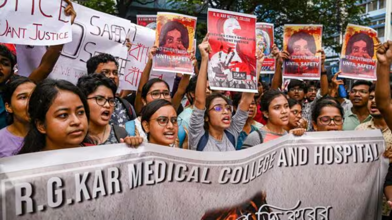 senior doctors of rg kar hospital allege tampering of evidence in kolkata doctor rape-murder case