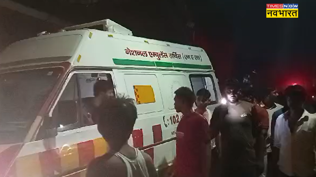 blast in building in  Shikohabad Firozabad