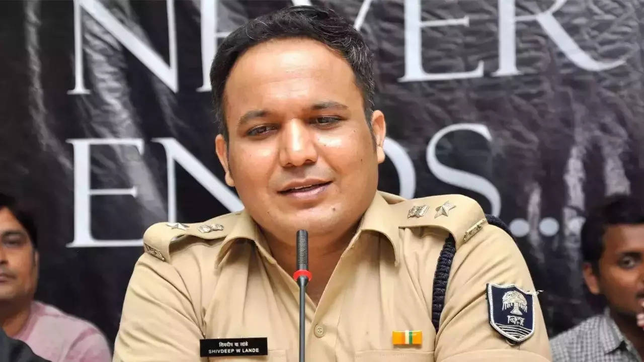 IPS Shivdeep Lande Resigned