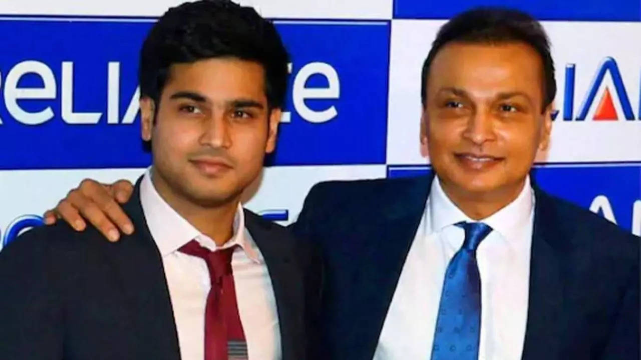 Anmol Ambani, Anil Ambani