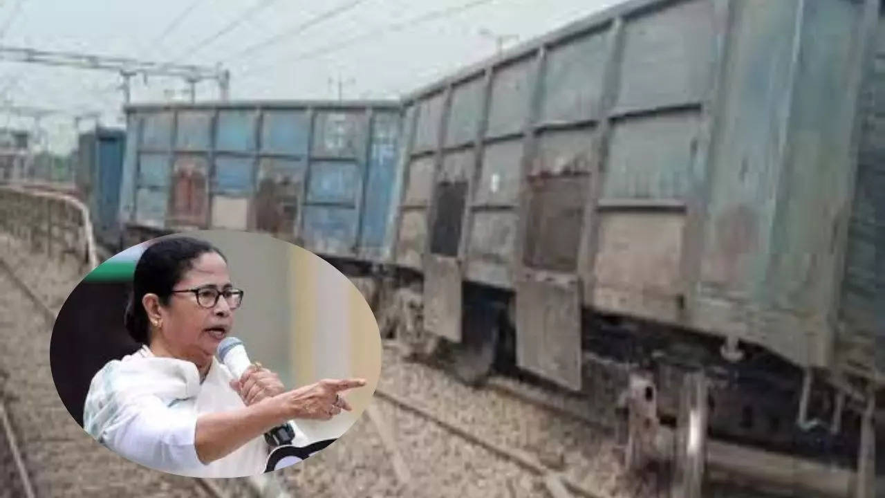 Mamata banerjee on train derailment