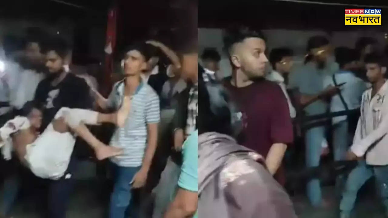 Chaos at Delhi's Kalkaji temple