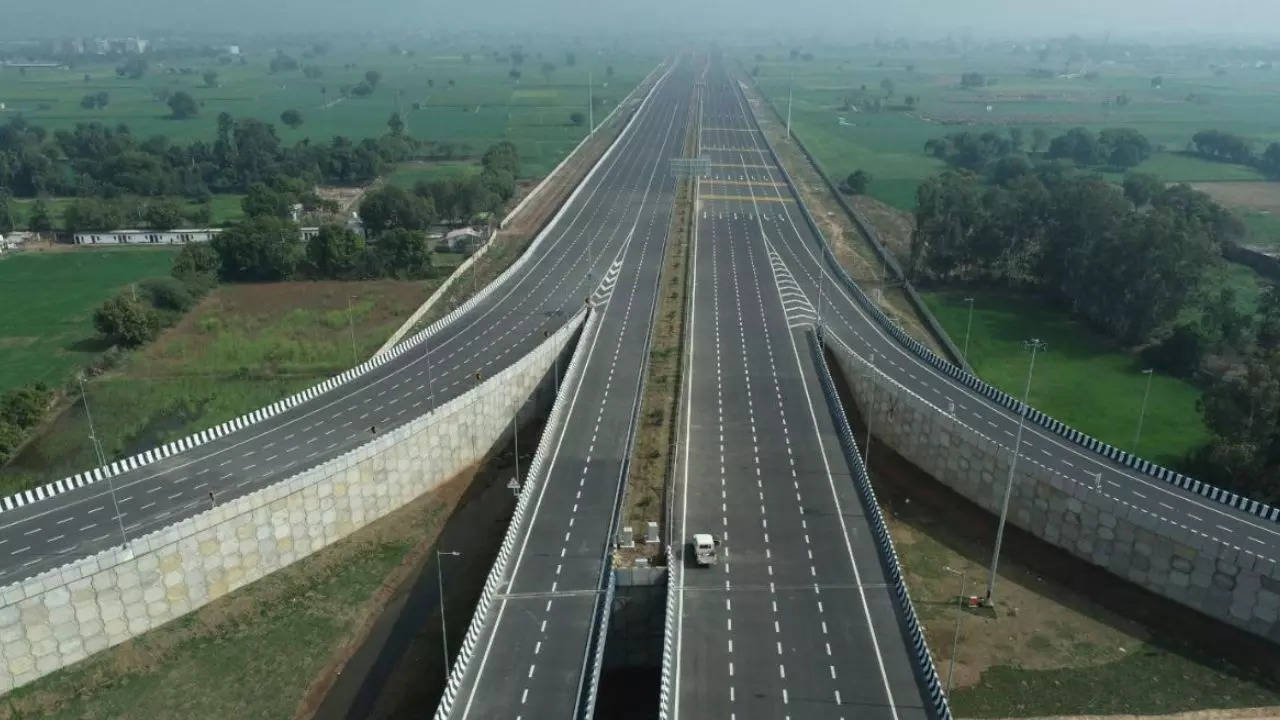 Noida Expressway