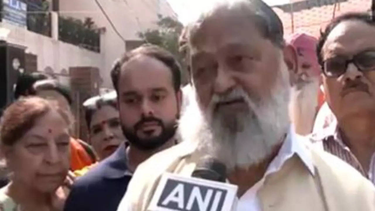 Anil Vij