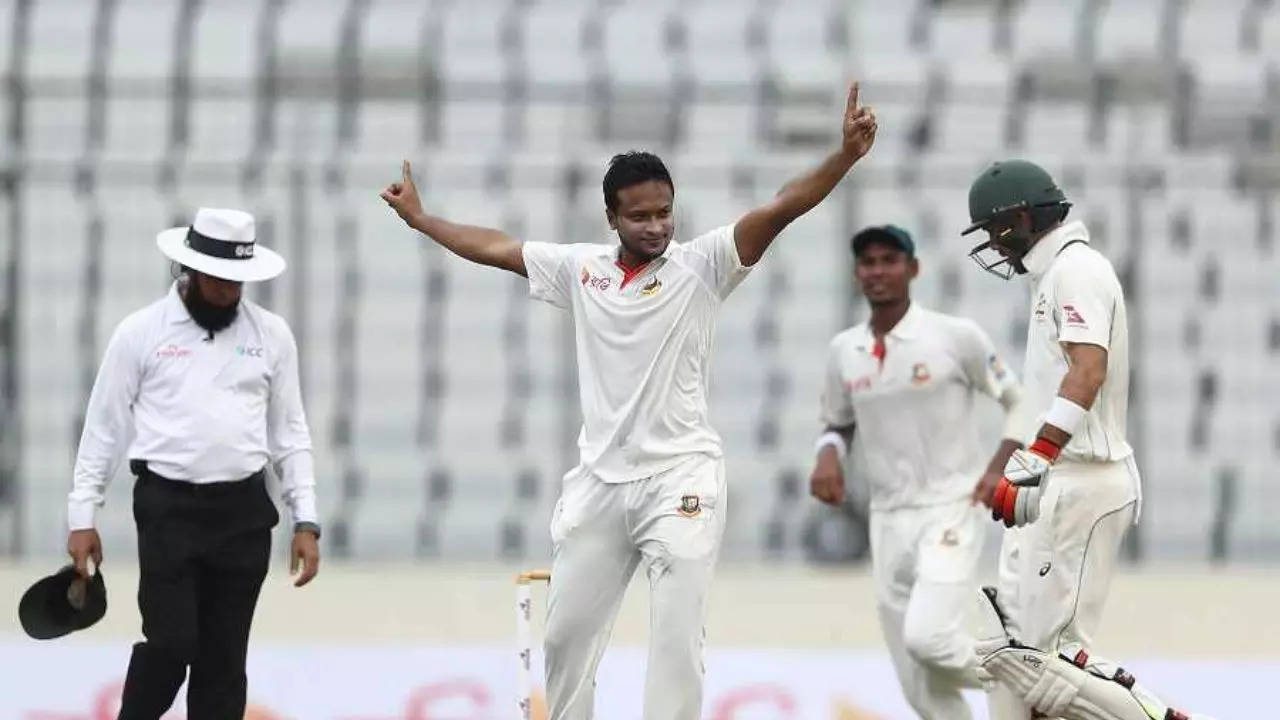 shakib al hasan, Shakib Al Hasan, Shakib Al Hasan Bowlinh Suspect, Shakib Al Hasan suspect bowling action, Bangladesh Star player Shakib Al Hasan, Bangladesh Player Shakib Al Hasan, Cricket News in Hindi, Cricket News Hindi, Sports News in Hindi,