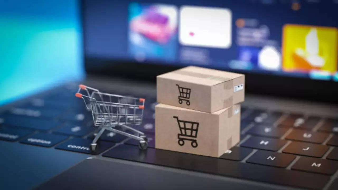 online shopping (image-istock)