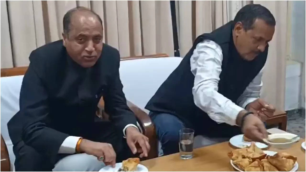 Jairam Thakur Samosa party