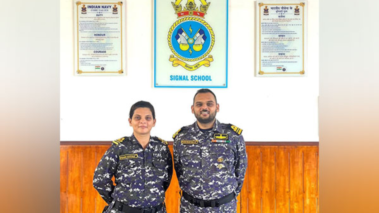 Navy commanders