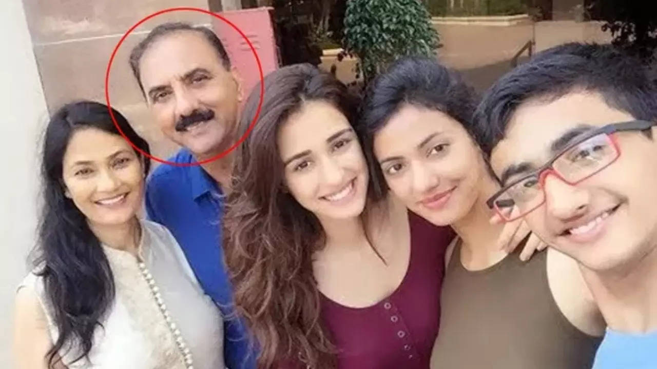 Disha Patani father duped 25 lakh