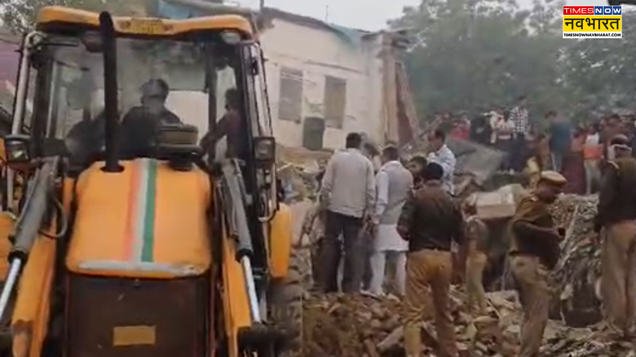 building collapses in Noida