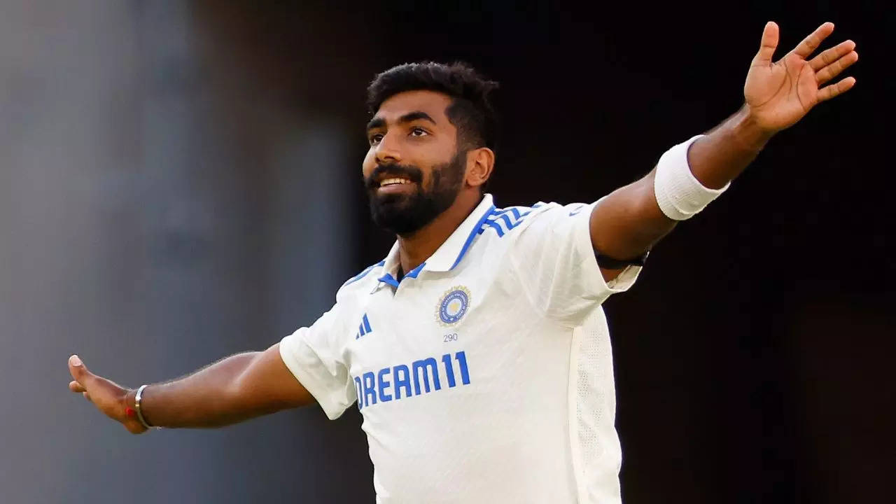 IND vs AUS, IND vs AUS 1st Test, IND vs AUS Test Match, India vs Australia, Jasprit Bumrah, Jasprit Bumrah broke Kapil Dev record, Jasprit Bumrah broke Kapil Dev, Jasprit Bumrah 7th five wicket haul in SENA countries, Cricket News in Hindi, Cricket News Hindi, Sports News in Hindi