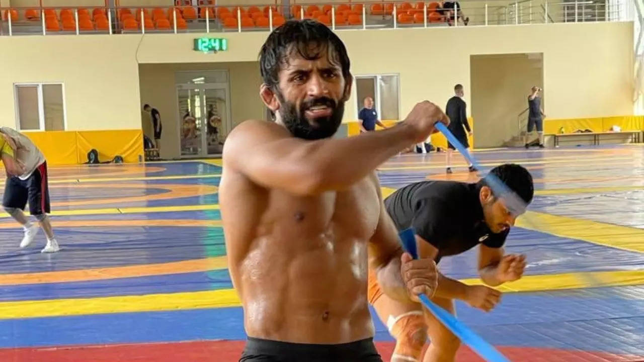 Bajrang punia News, Why Bajrang Punia Ban By Nada, भारतीय कुश्ती की न्यूज, India Wretling News, vinesh phogat, bajrang punia,bajrang punia suspended,bajrang punia news,bajrang punia news today,bajrang punia olympics,bajrang punia nada,bajrang punia dope test,bajrang punia wrestling,