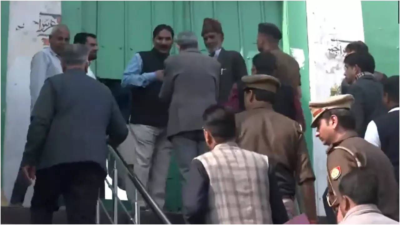 judicial commission reached Sambhal