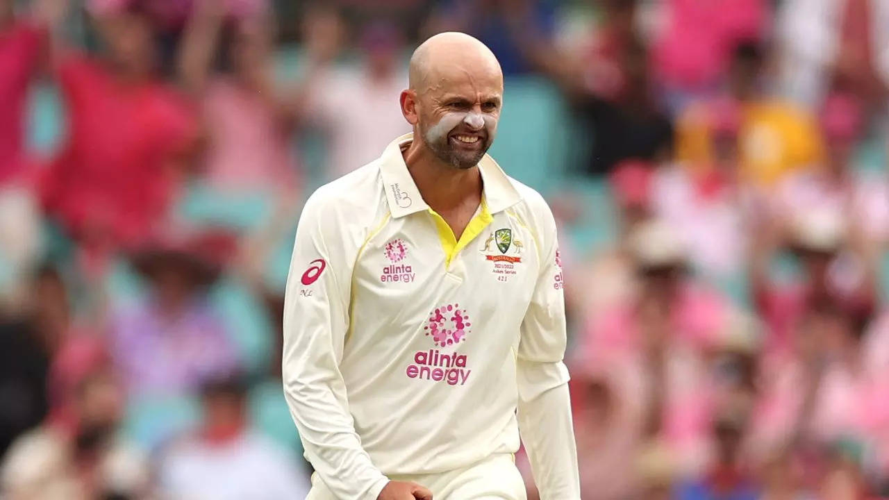 nathan lyon icc