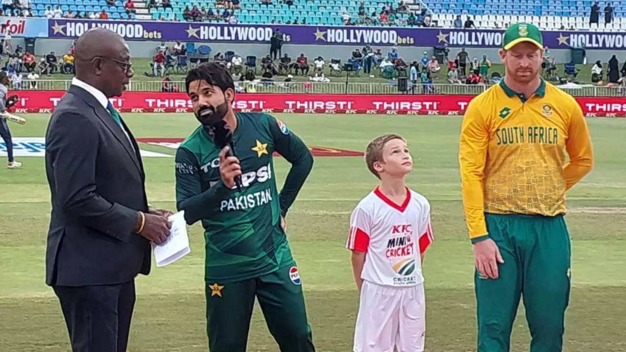 SA vs PAK Match, SA vs PAK Match toss today, South Africa vs Pakistan 2nd T20 Match toss koun jeeta, who won the toss today, match toss updates, who won toss today, who win the toss today, who won the toss today live, who won toss today match, who won the toss today 2024, South Africa vs Pakistan 2nd T20 Match Live Match, South Africa vs Pakistan 2nd T20 Live Updates,